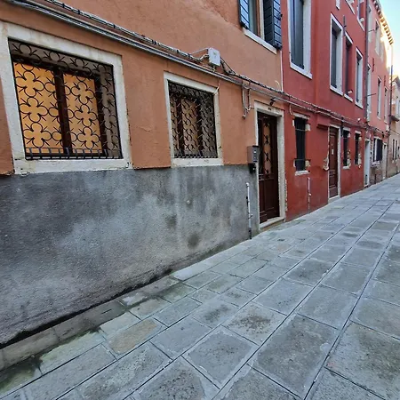 Veneziacentopercento & * Veneza