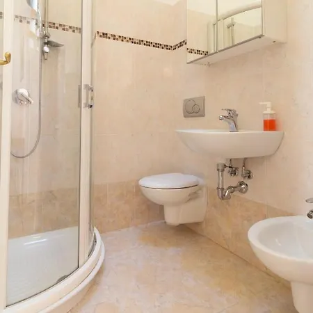 Veneziacentopercento & Apartment *