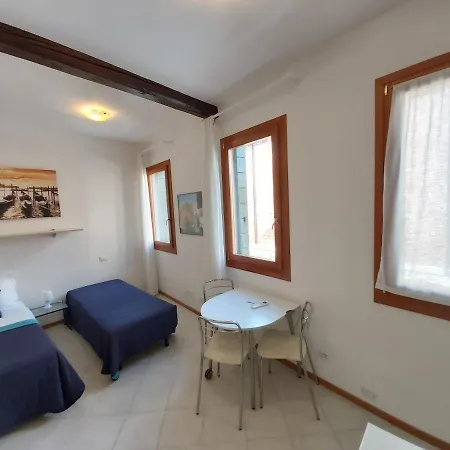 Veneziacentopercento & Apartment Venedig
