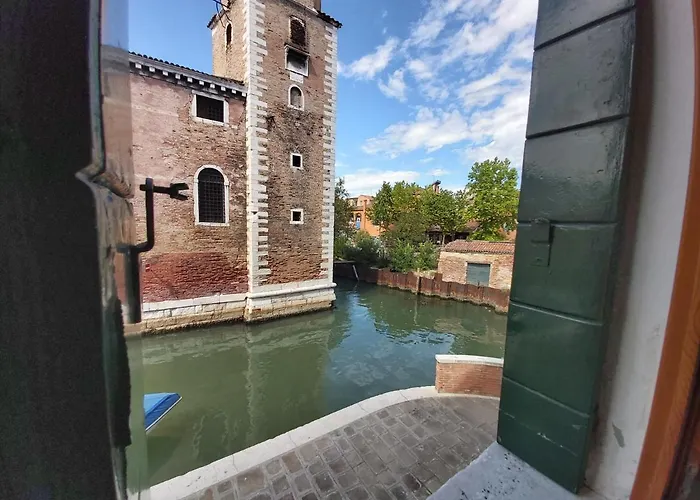 Veneziacentopercento & *